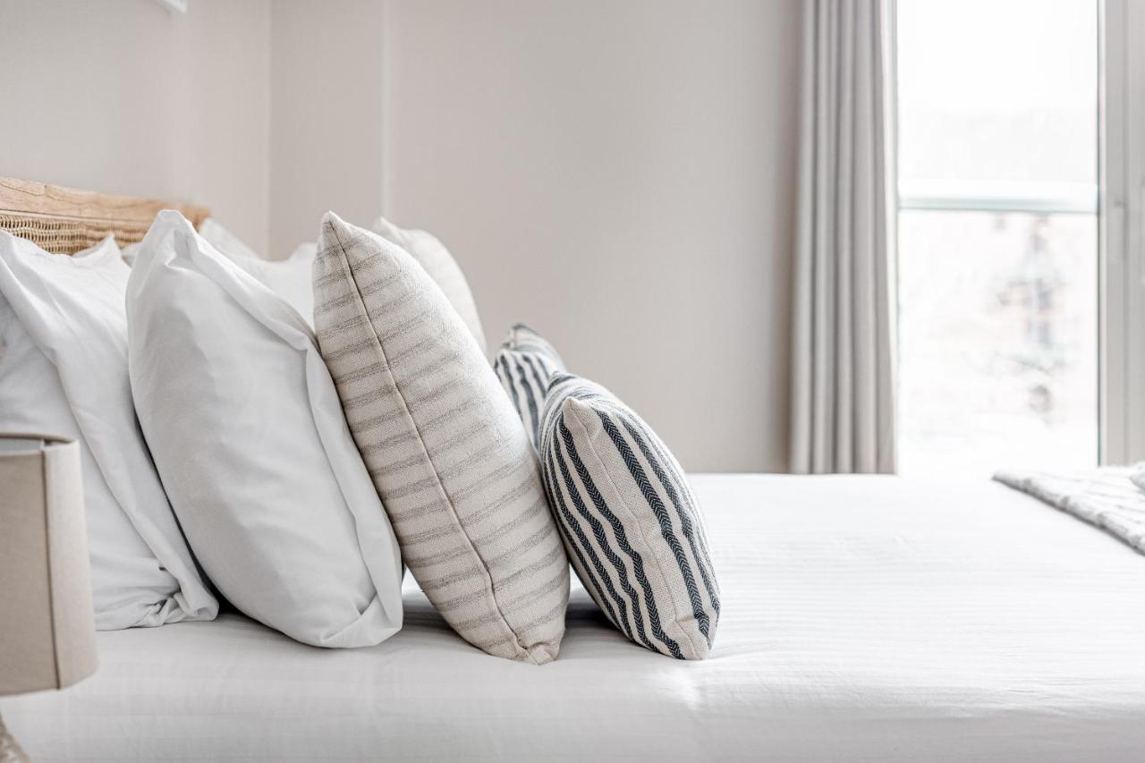 Charming 1 Bedroom Apt , Town Centre, Wifi, Free Parking By Tent Serviced Apartments Staines-upon-Thames ภายนอก รูปภาพ